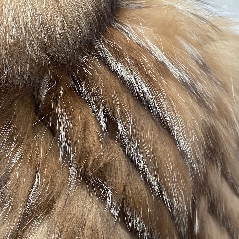 Saga Fox Furs Luxurious Brown and Tan‎ Fur Coat ‼️Rare‼️ - Picture 4 of 16